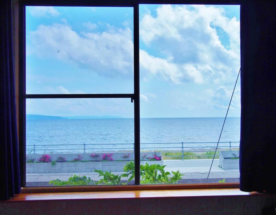 佐渡 ビーチまで0分 1客のみ オーシャンビュー Beach Side House ウッドデッキ Sado Екстериор снимка